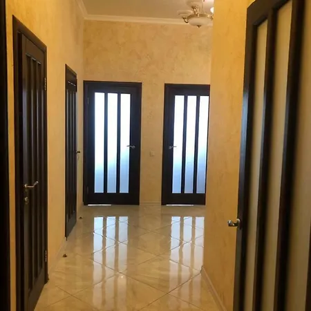 Kvartira V Korone Novoi Arkadii Apartment Odesa