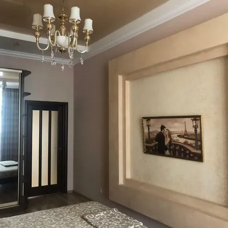 Kvartira V Korone Novoi Arkadii Apartment Odesa